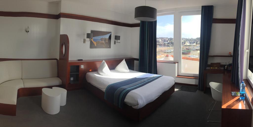 Hotel Des Rochers Perros-Guirec Habitación foto